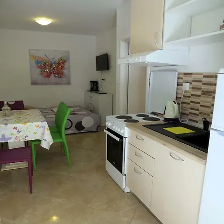 Apartment Jakir Baska Voda