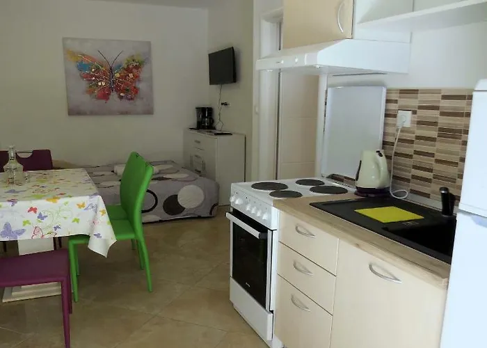 Appartamento Jakir Baška Voda