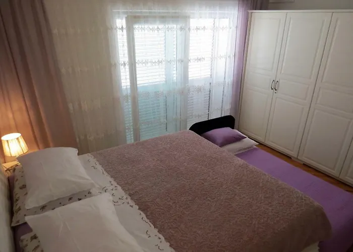 Jakir * Baška Voda
